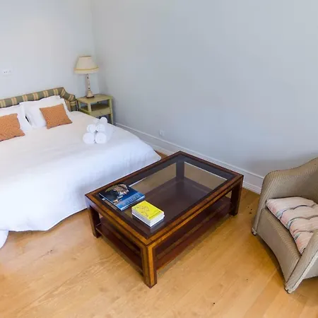 Appartamento Charming Light-filled Spacious